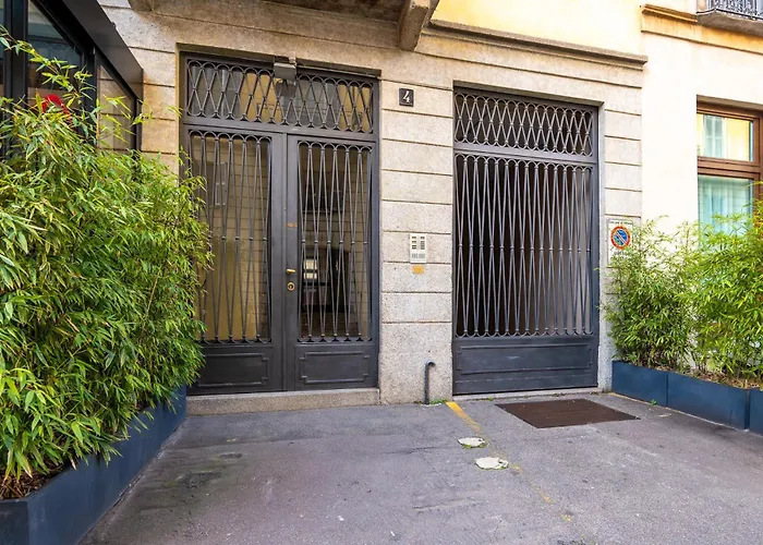 Luxurious & Spacious Flats In Duomo